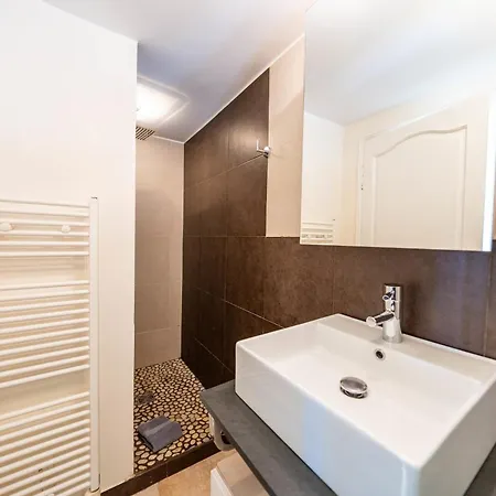 Villa 4-bedroom With Swimming Pool Garden And Sea Views Antibes