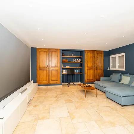 4-bedroom With Swimming Pool Garden And Sea Views Villa Antibes