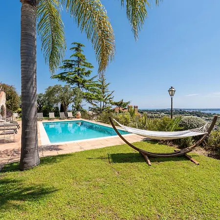 4-bedroom With Swimming Pool Garden And Sea Views *