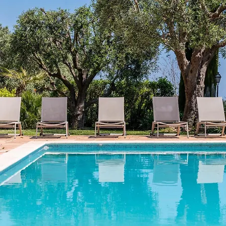 4-bedroom With Swimming Pool Garden And Sea Views Villa Antibes